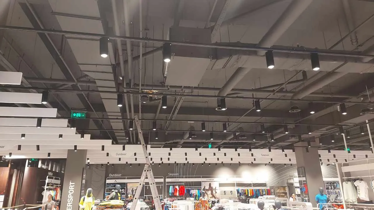 Lokal u BEO Shopping Centru, fotografija 2